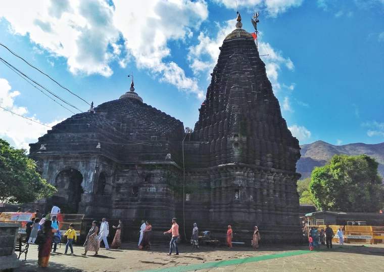 Trimbakeshwar twin shikhara